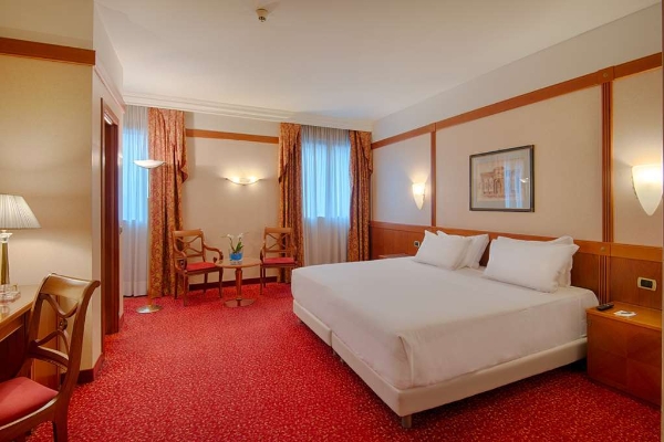 Hotel NH Bologna de la Gare
